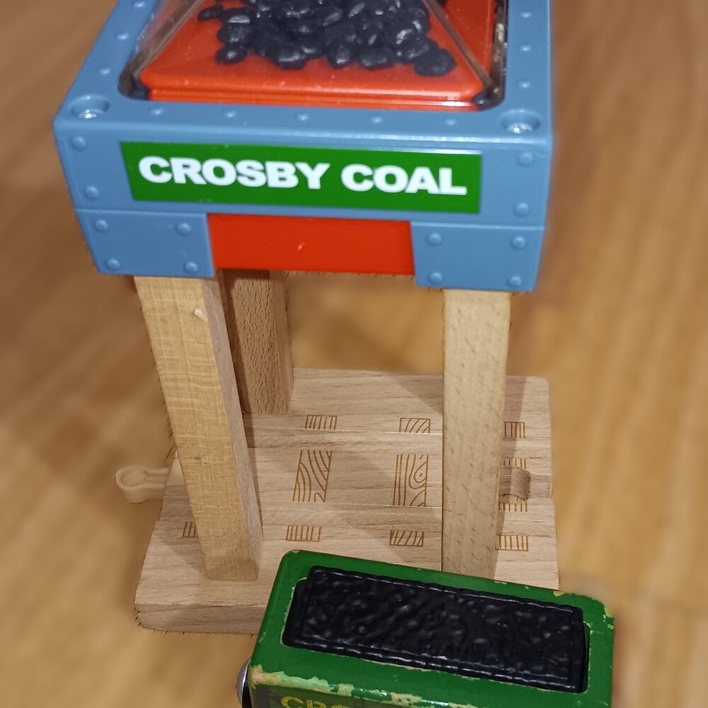 Thomas Wooden Railway Train Track Crosby Coal Loader Crovan's Gate Mining Co Car